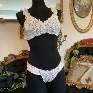 Vintage Floral Lace Rhinestones Bra & Panty 2 Piece Set Size XS/S